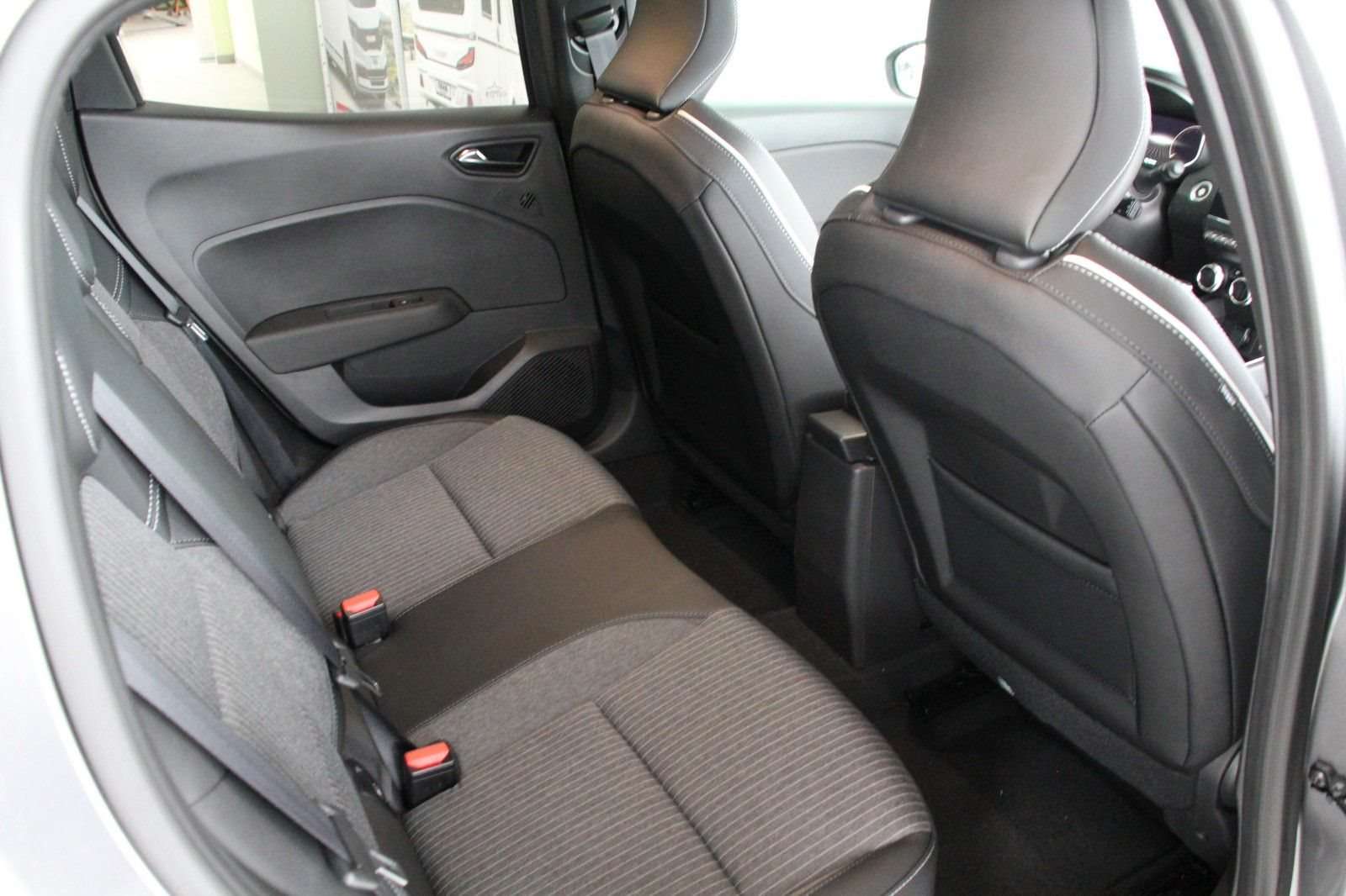 Fahrzeugbild eines Mitsubishi Colt