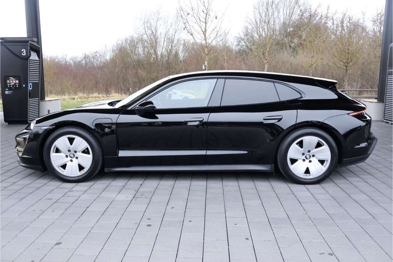 Fahrzeugbild eines Porsche Taycan