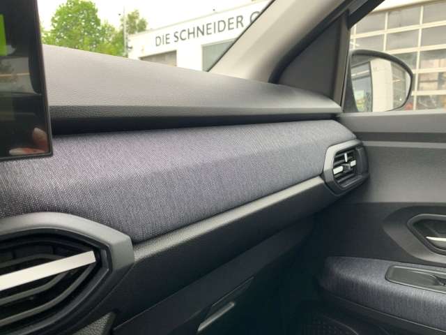 Fahrzeugbild eines Dacia Sandero