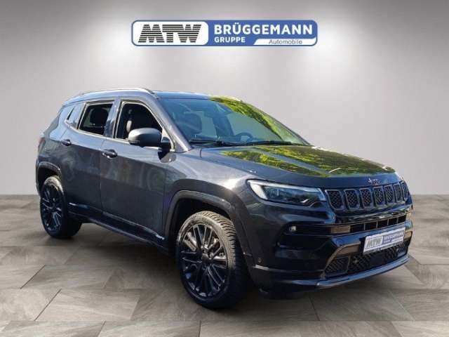 Fahrzeugbild eines Jeep Compass