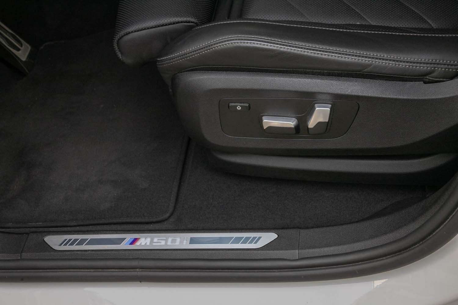 Fahrzeugbild eines BMW X6