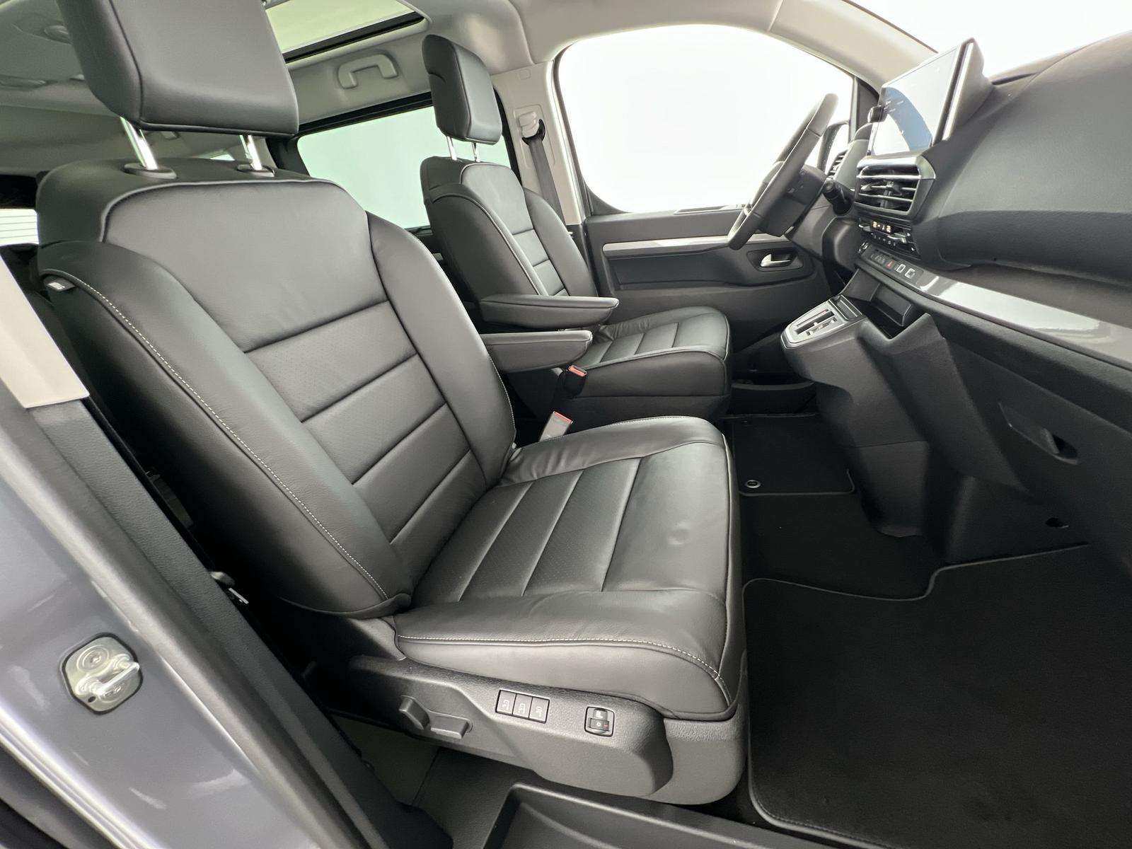 Fahrzeugbild eines Citroën SpaceTourer
