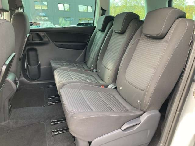 Fahrzeugbild eines SEAT Alhambra