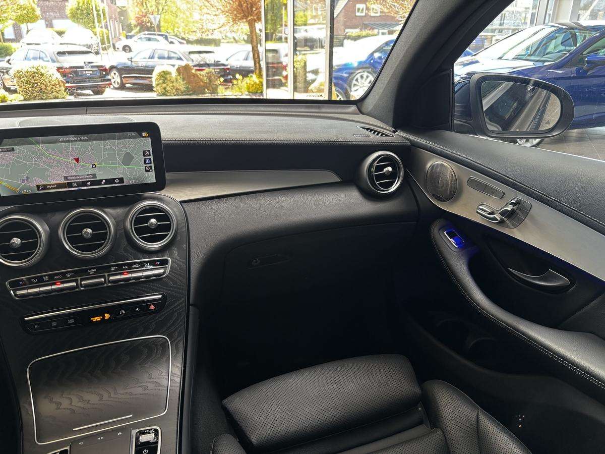 Fahrzeugbild eines Mercedes-Benz GLC