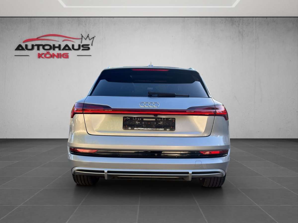 Fahrzeugbild eines Audi e-tron