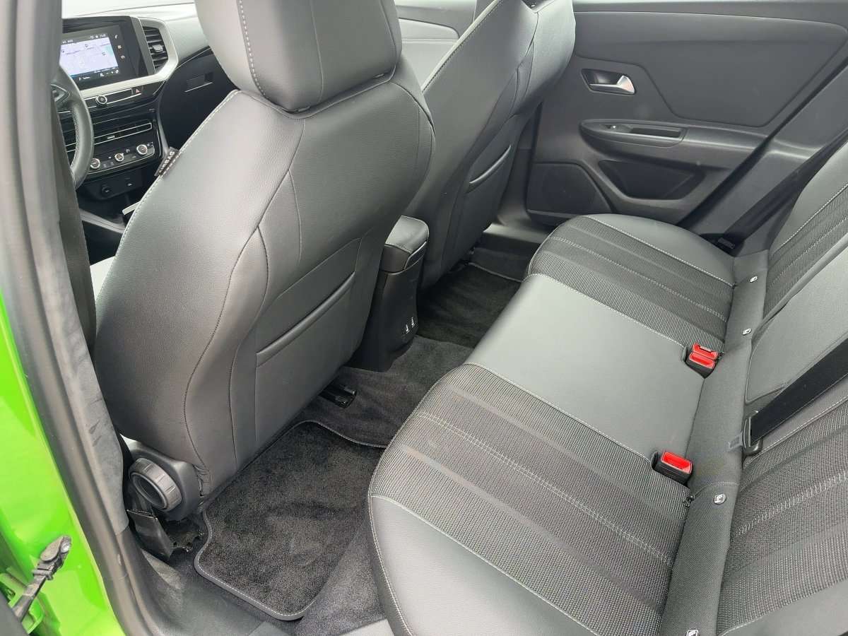 Fahrzeugbild eines Opel Mokka Electric