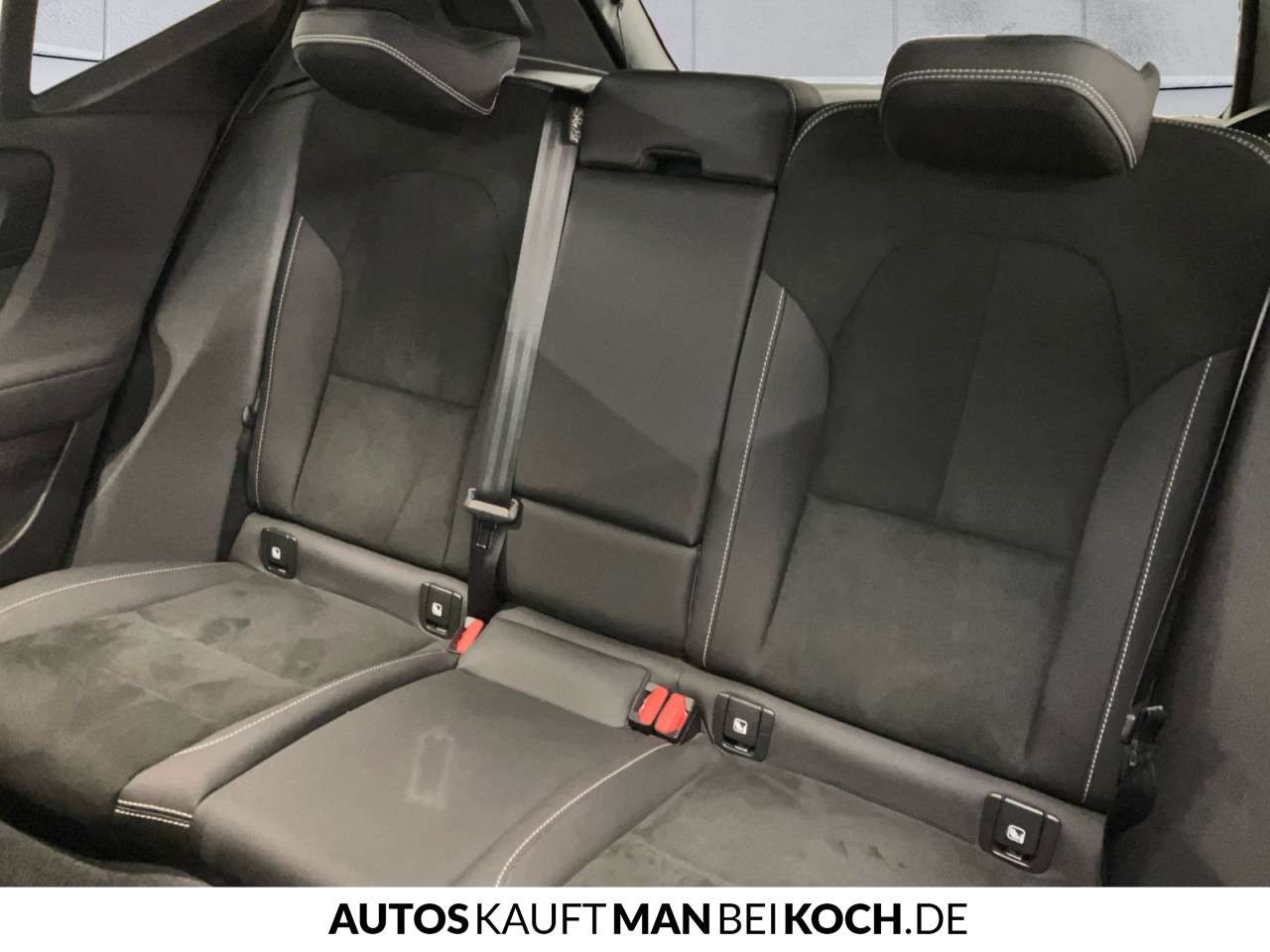 Fahrzeugbild eines Volvo XC40