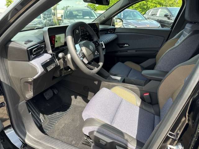 Fahrzeugbild eines Renault 5 E-TECH