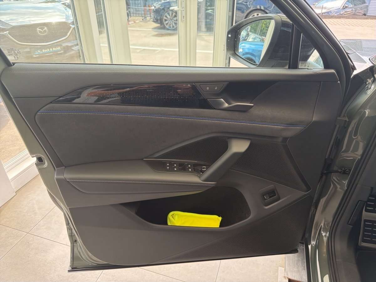 Fahrzeugbild eines Volkswagen Tayron