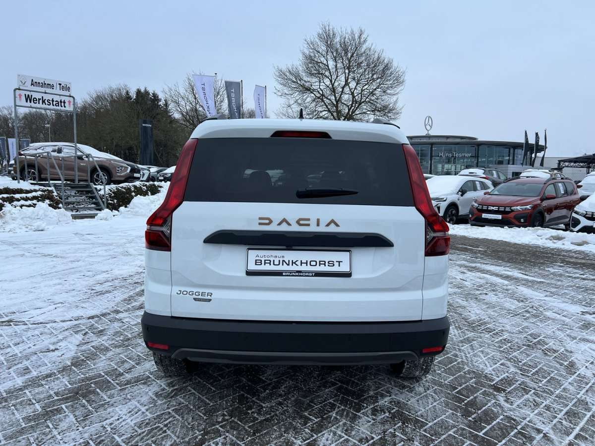 Fahrzeugbild eines Dacia Jogger