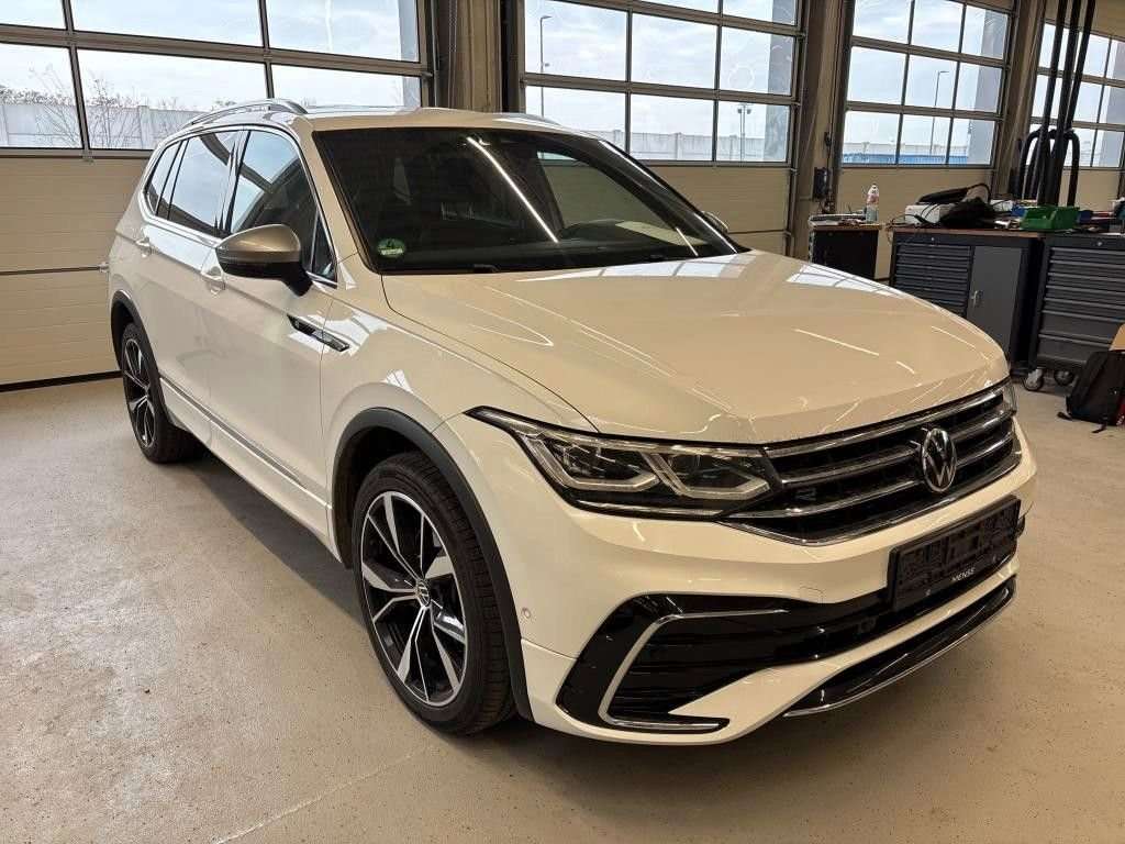 Fahrzeugbild eines Volkswagen Tiguan Allspace