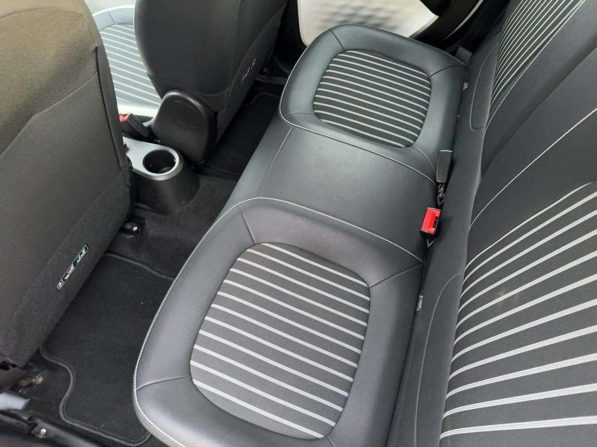 Fahrzeugbild eines Renault Twingo