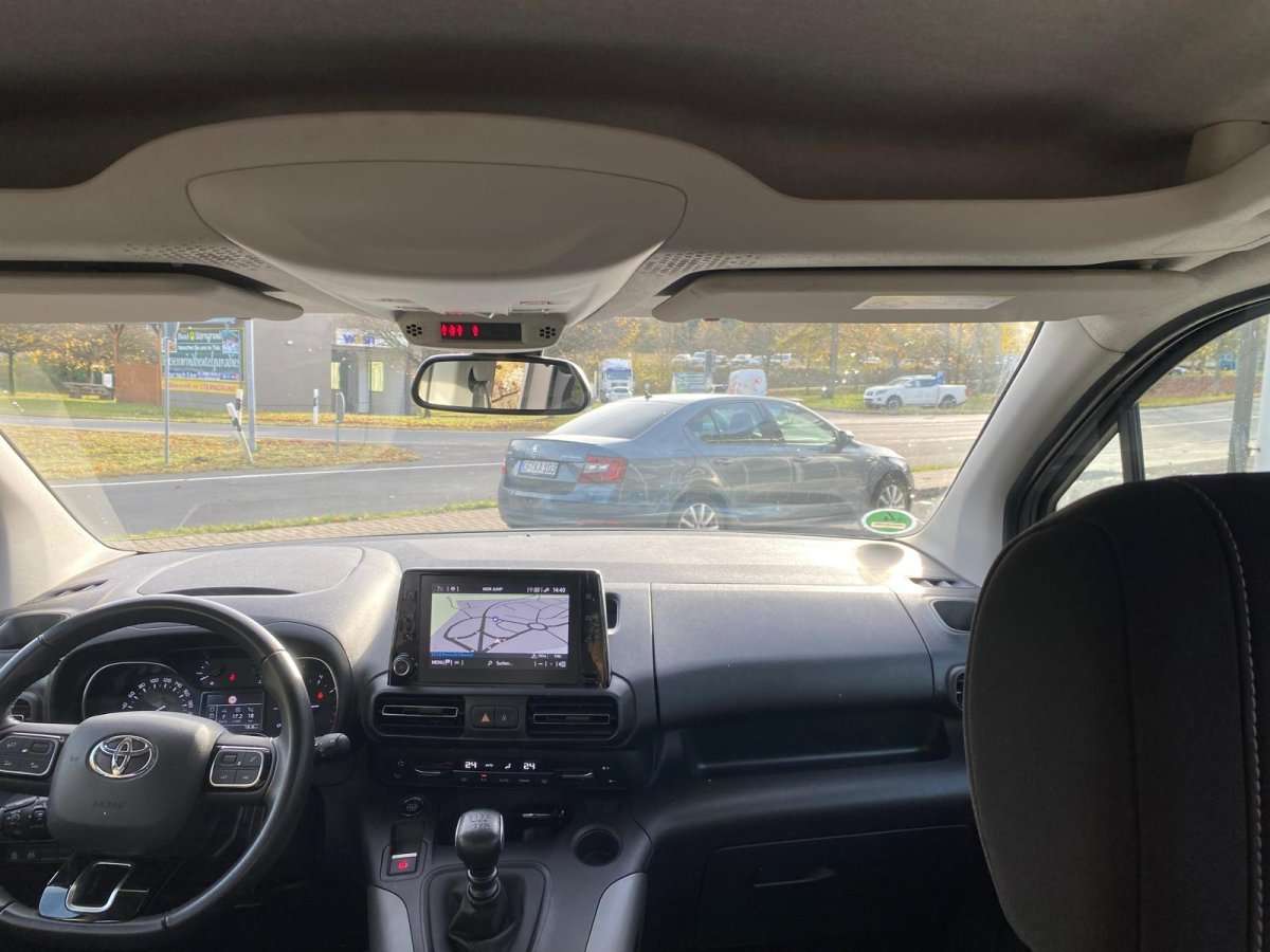 Fahrzeugbild eines Toyota Proace