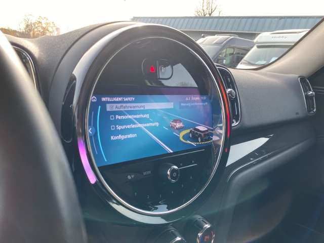 Fahrzeugbild eines MINI Countryman