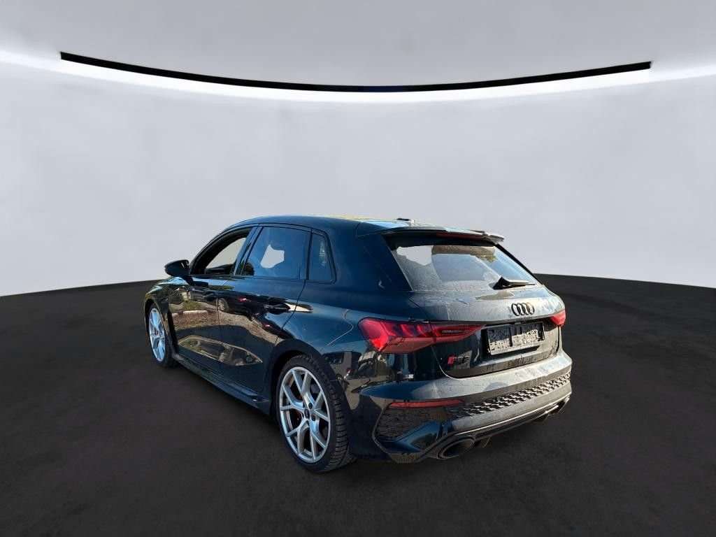 Fahrzeugbild eines Audi RS3