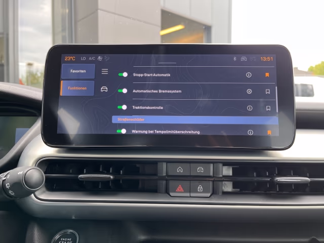 Fahrzeugbild eines Jeep Avenger