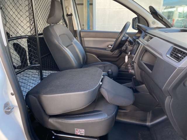 Fahrzeugbild eines Renault Express