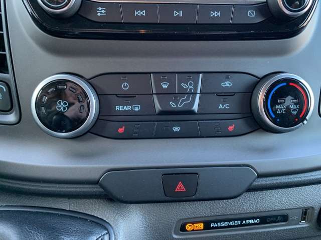 Fahrzeugbild eines Ford Transit Custom