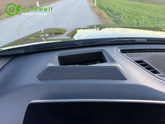 Fahrzeugbild eines BMW iX1