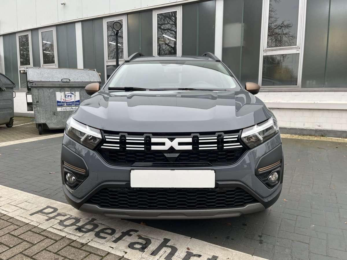 Fahrzeugbild eines Dacia Jogger