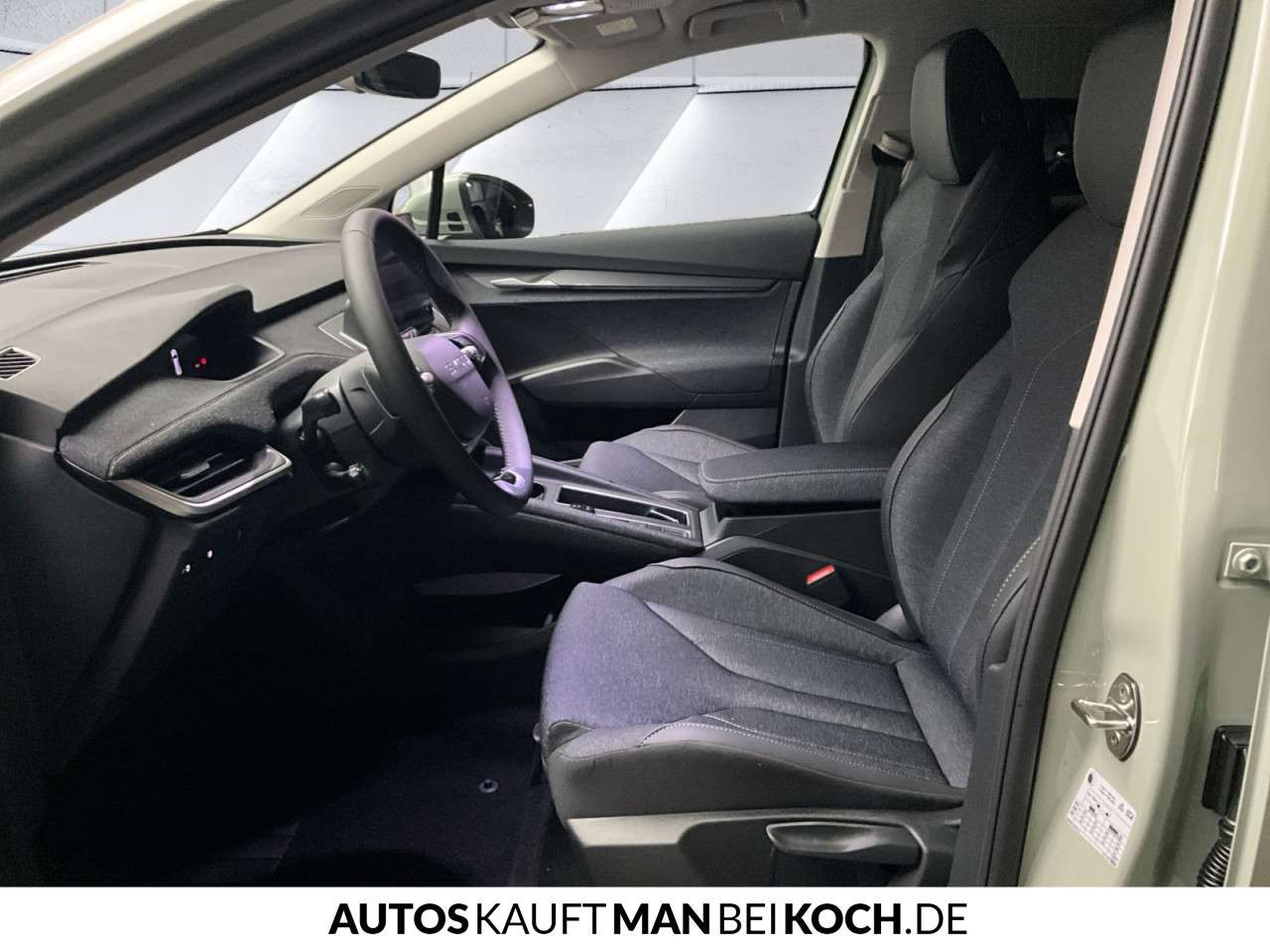 Fahrzeugbild eines Skoda ELROQ