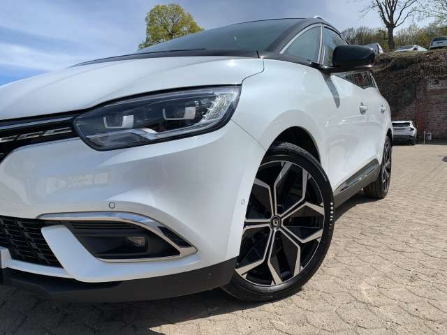Fahrzeugbild eines Renault Grand Scénic