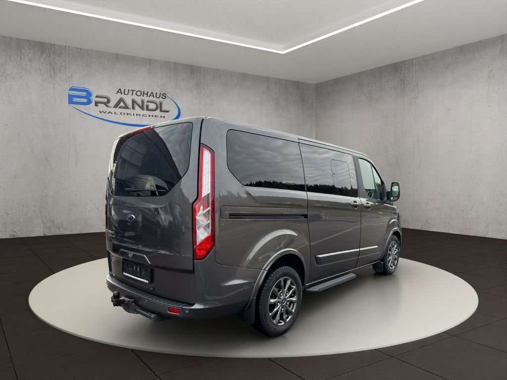 Fahrzeugbild eines Ford Tourneo Custom
