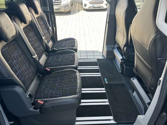 Fahrzeugbild eines Ford Tourneo Custom