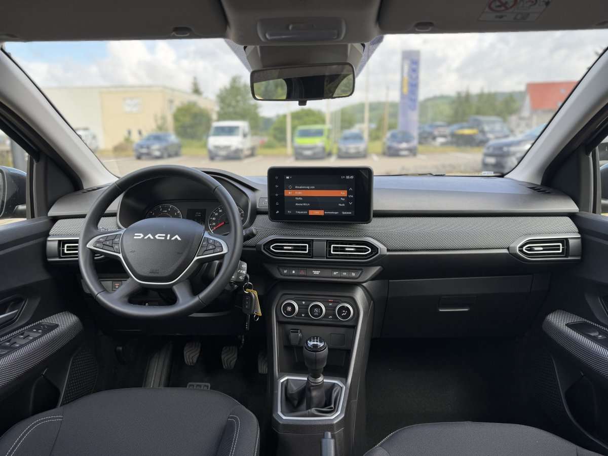 Fahrzeugbild eines Dacia Sandero