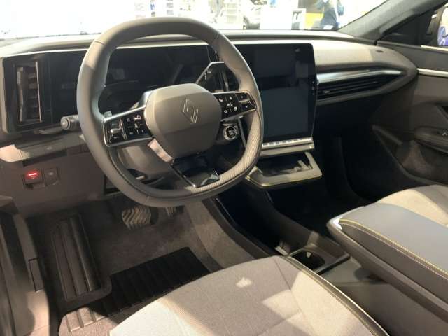 Fahrzeugbild eines Renault Scenic E-TECH