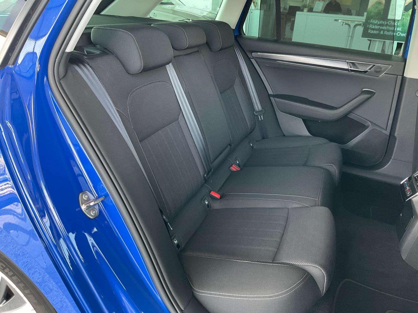 Fahrzeugbild eines Skoda Superb