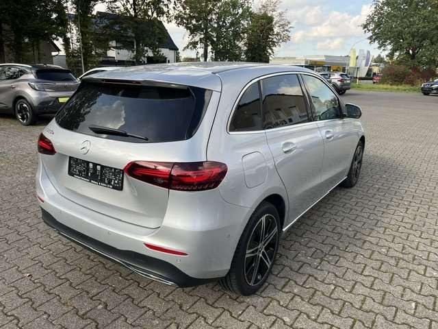 Fahrzeugbild eines Mercedes-Benz B-Klasse
