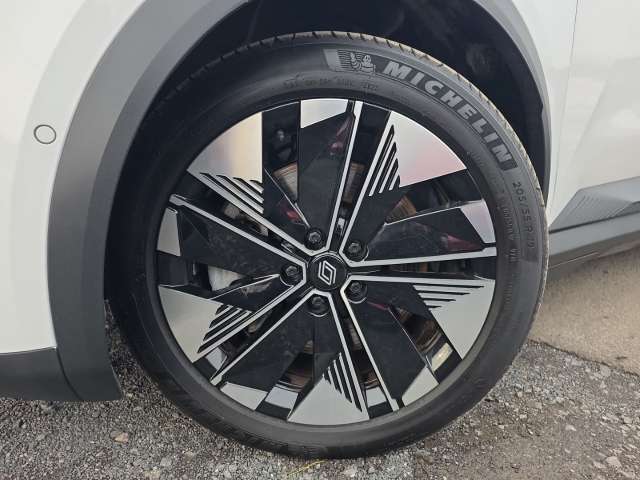 Fahrzeugbild eines Renault Scenic E-TECH