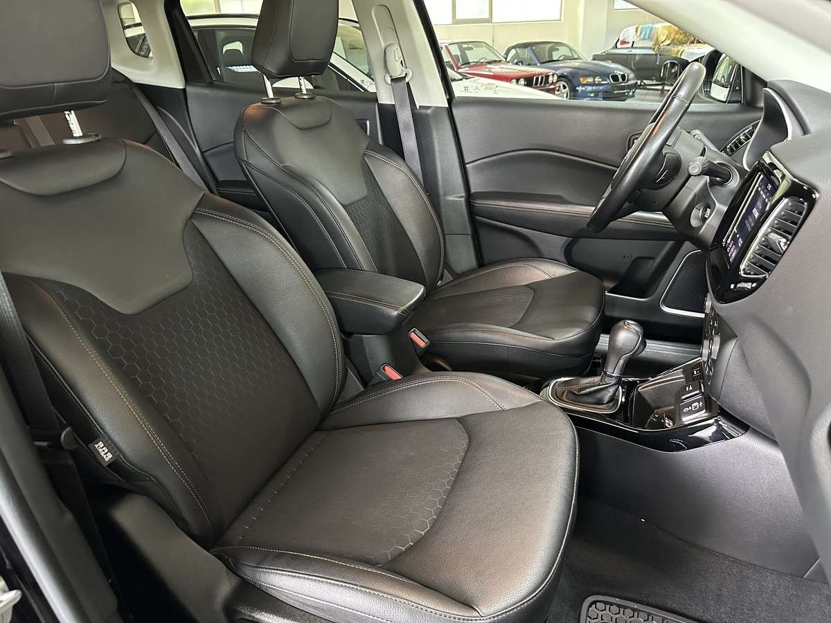 Fahrzeugbild eines Jeep Compass
