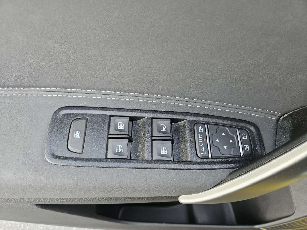 Fahrzeugbild eines Mercedes-Benz Citan
