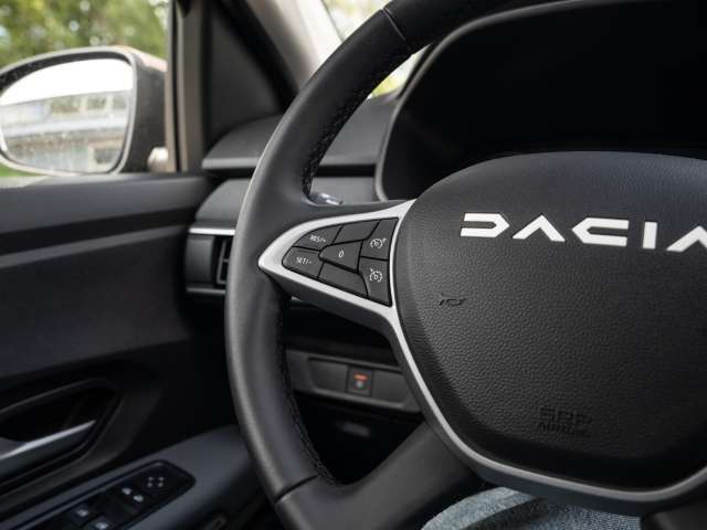 Fahrzeugbild eines Dacia Jogger