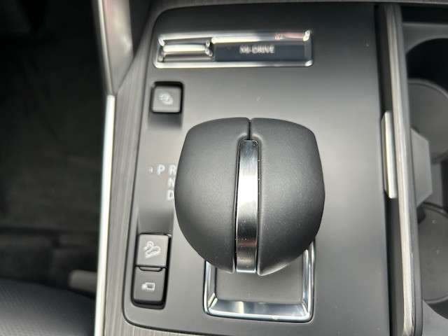 Fahrzeugbild eines Mazda CX-80