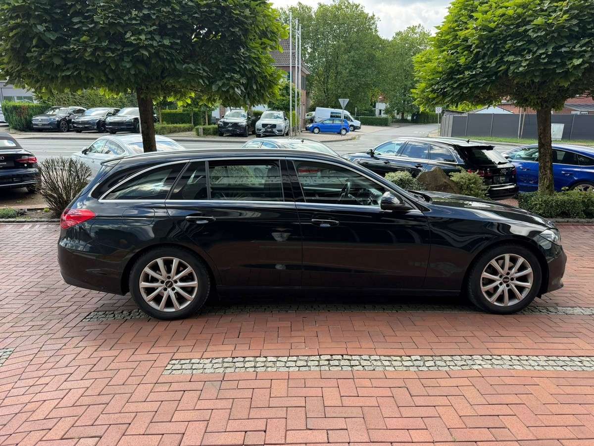 Fahrzeugbild eines Mercedes-Benz C-Klasse