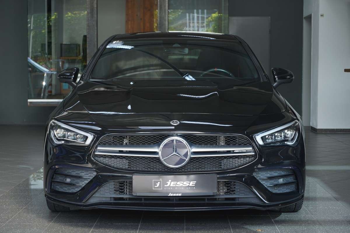 Fahrzeugbild eines Mercedes-Benz CLA