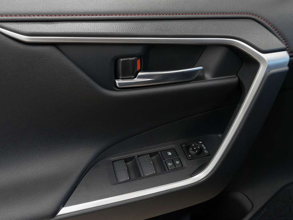 Fahrzeugbild eines Suzuki Across