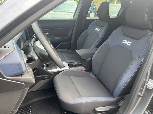 Fahrzeugbild eines Dacia Duster