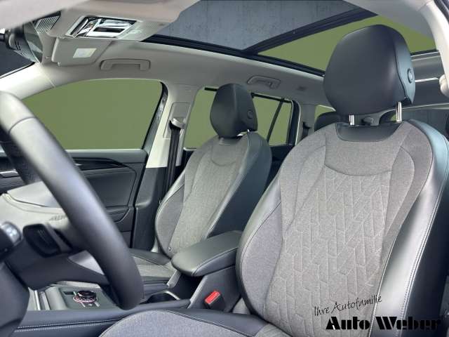 Fahrzeugbild eines Volkswagen Tayron