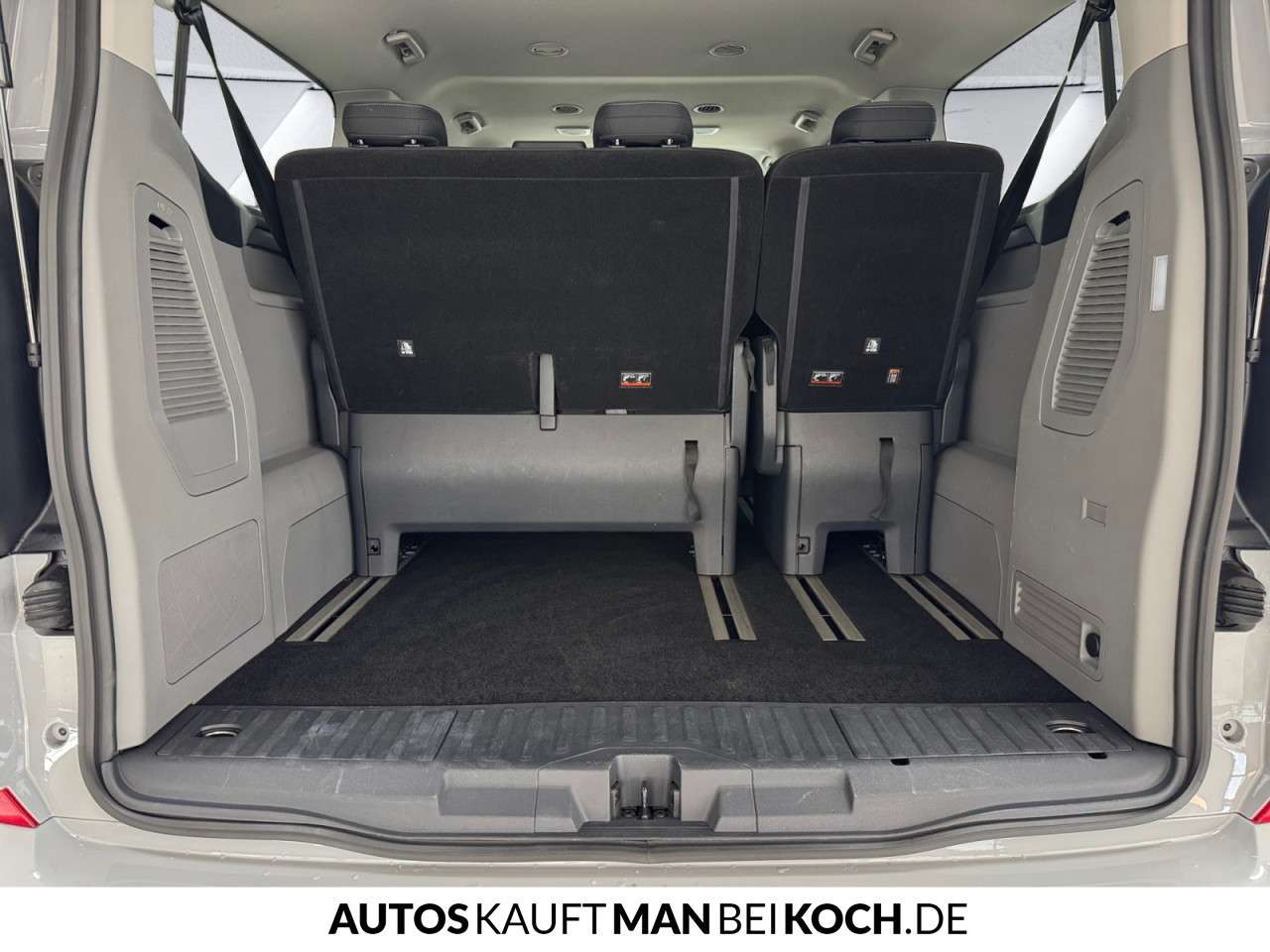 Fahrzeugbild eines Ford Tourneo Custom