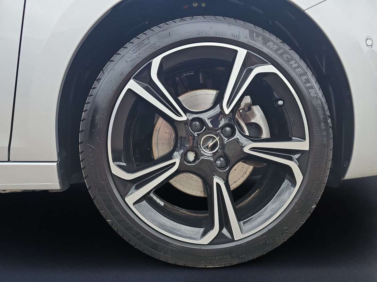 Fahrzeugbild eines Opel Corsa