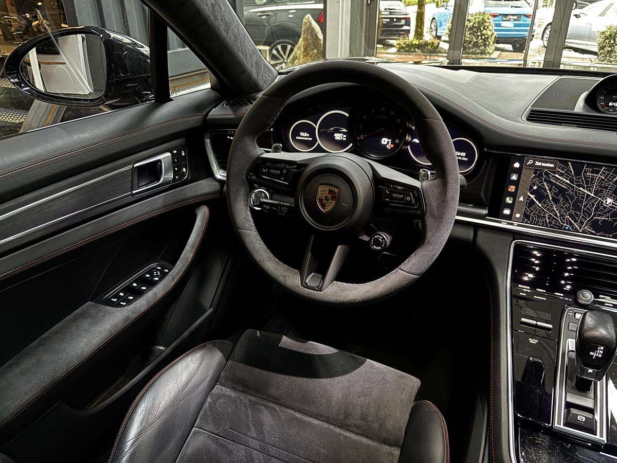 Fahrzeugbild eines Porsche Panamera