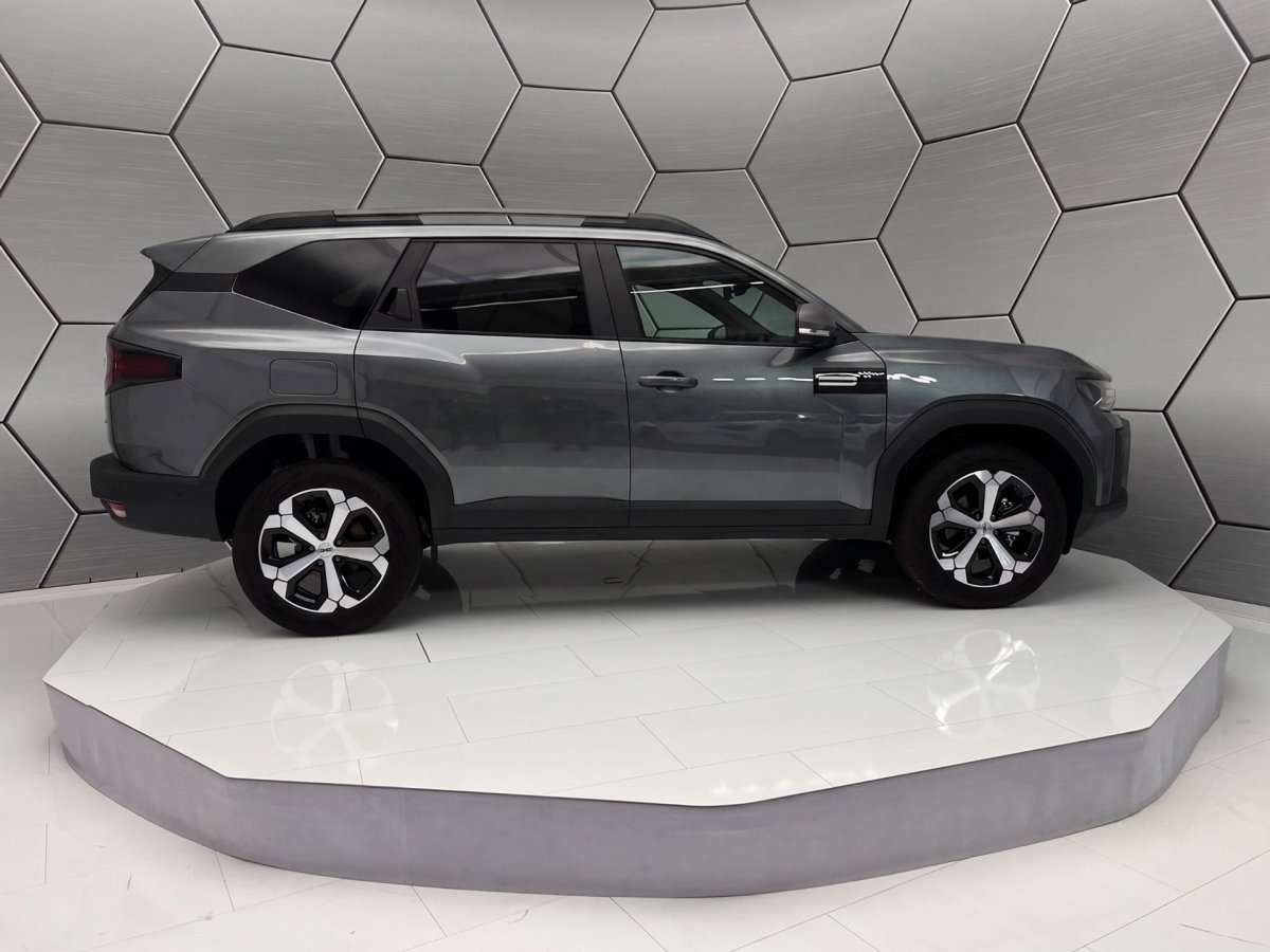 Fahrzeugbild eines Dacia Bigster