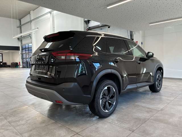 Fahrzeugbild eines Nissan X-TRAIL