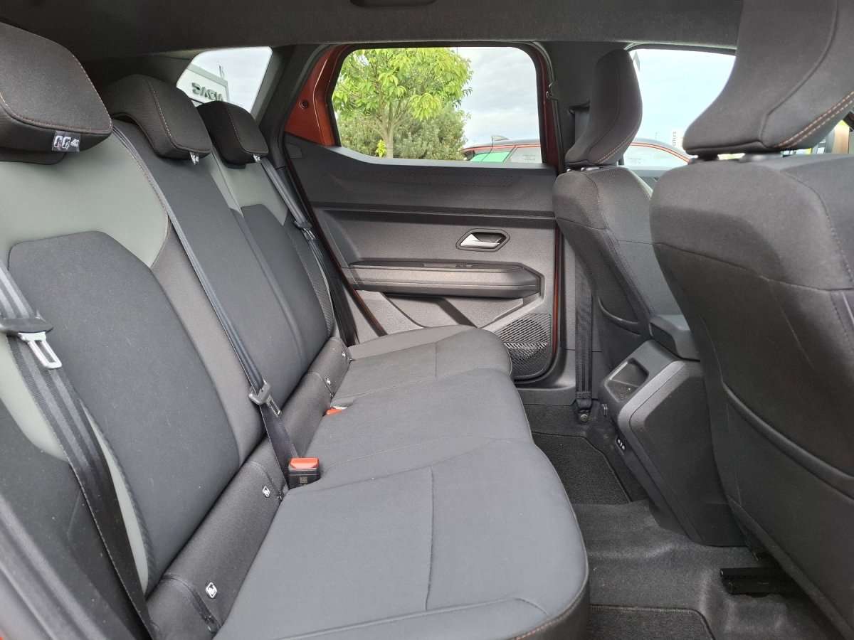 Fahrzeugbild eines Dacia Duster