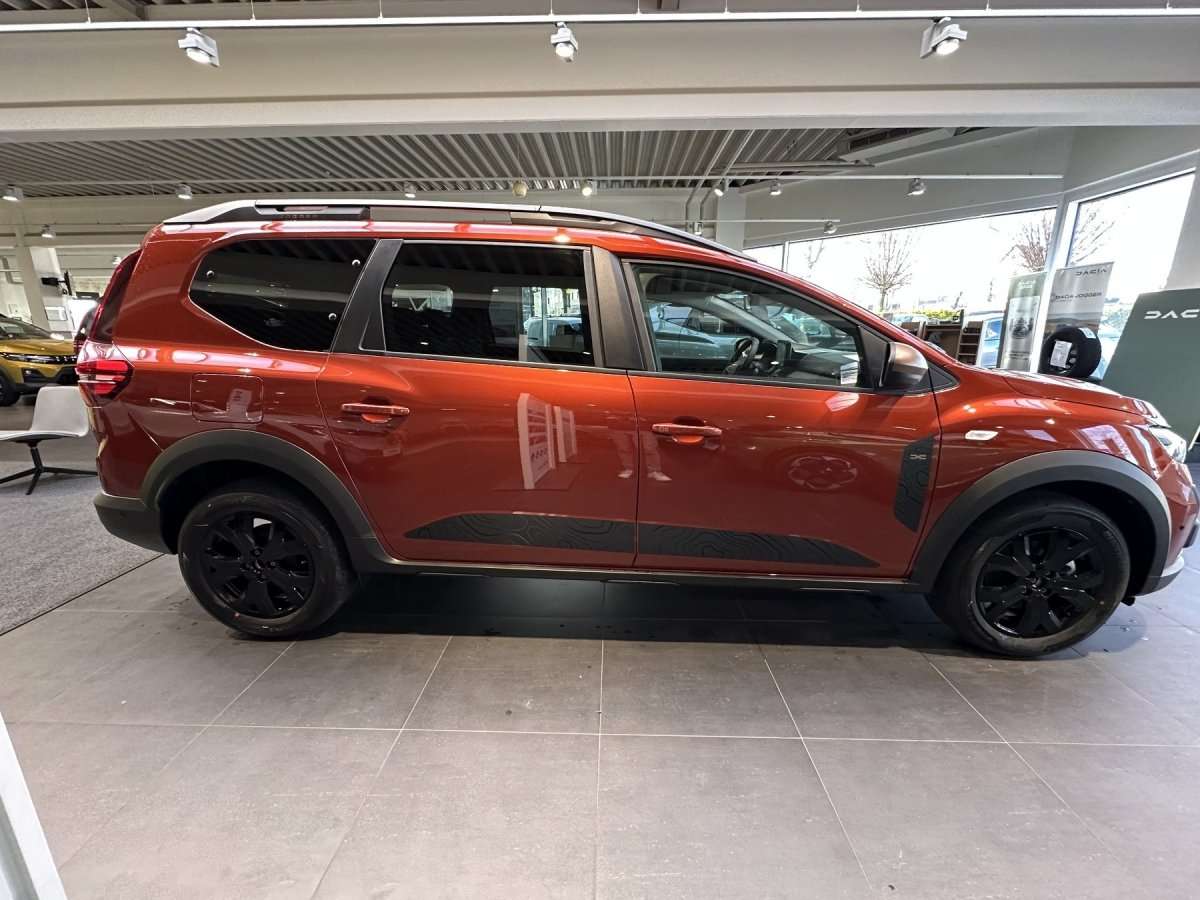 Fahrzeugbild eines Dacia Jogger