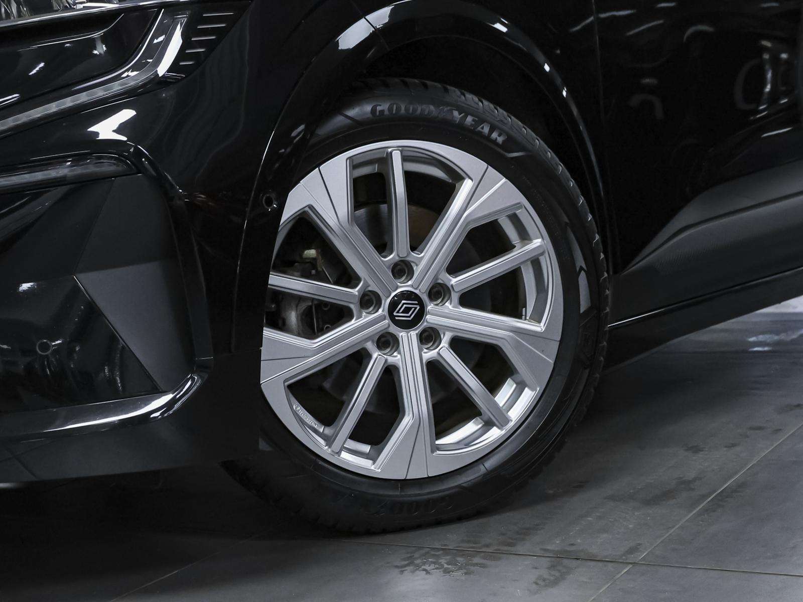 Fahrzeugbild eines Renault Megane E-TECH